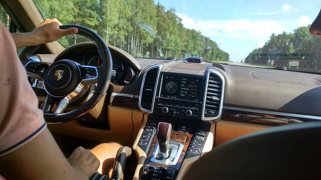 Поймали Porsche